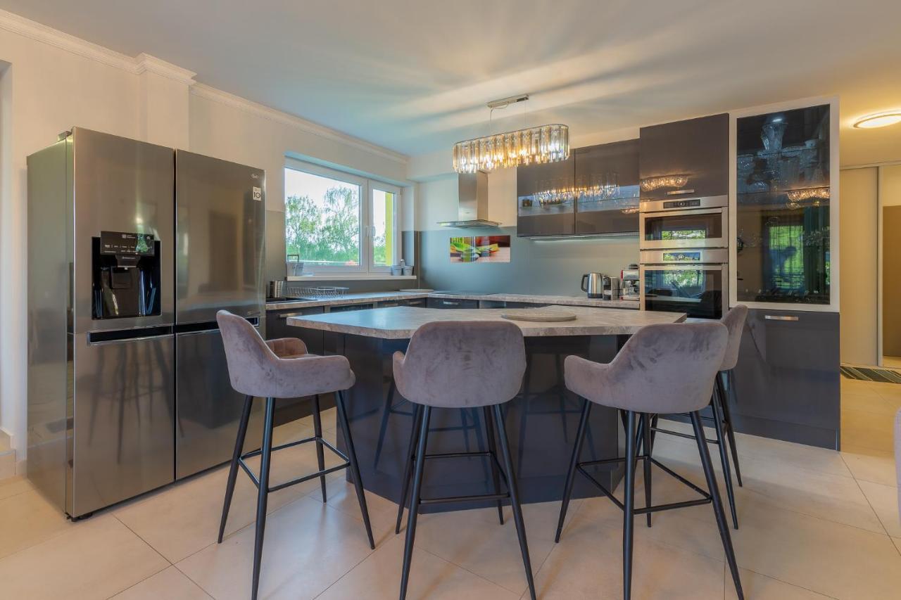 Апартаменты Admiral Luxury IV Apartman By Bltn Шиофок Экстерьер фото