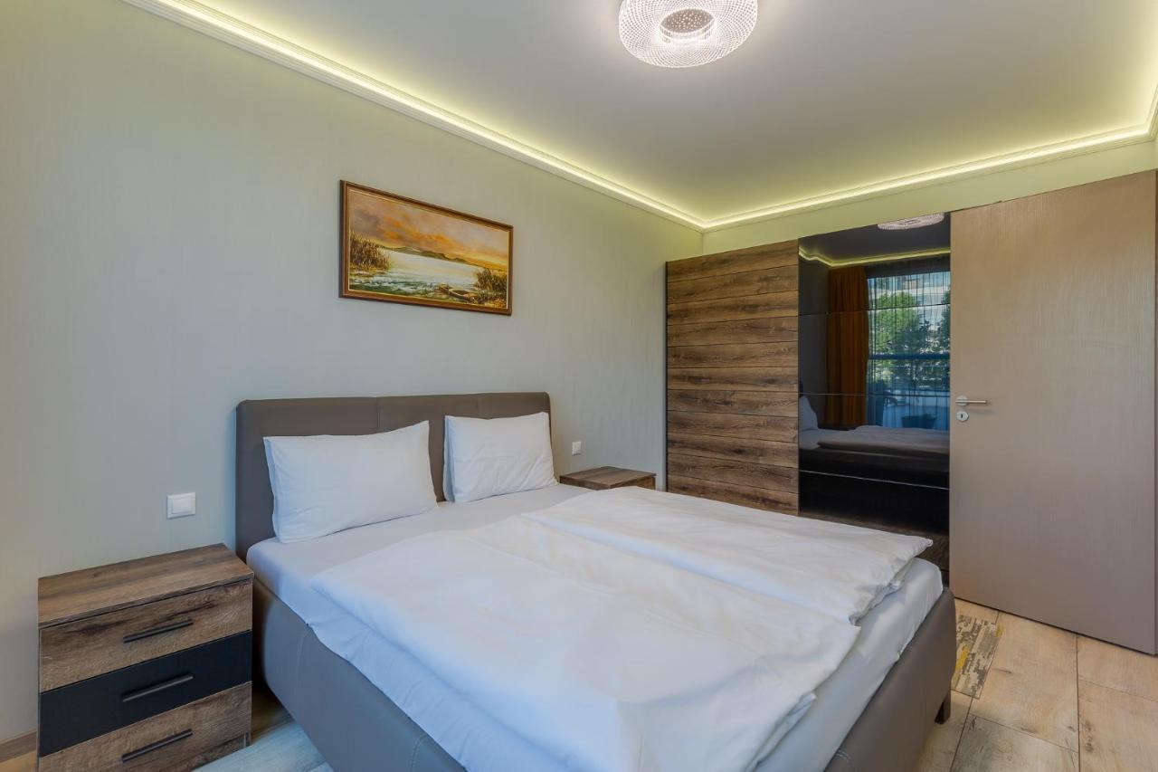 Апартаменты Admiral Luxury IV Apartman By Bltn Шиофок Экстерьер фото