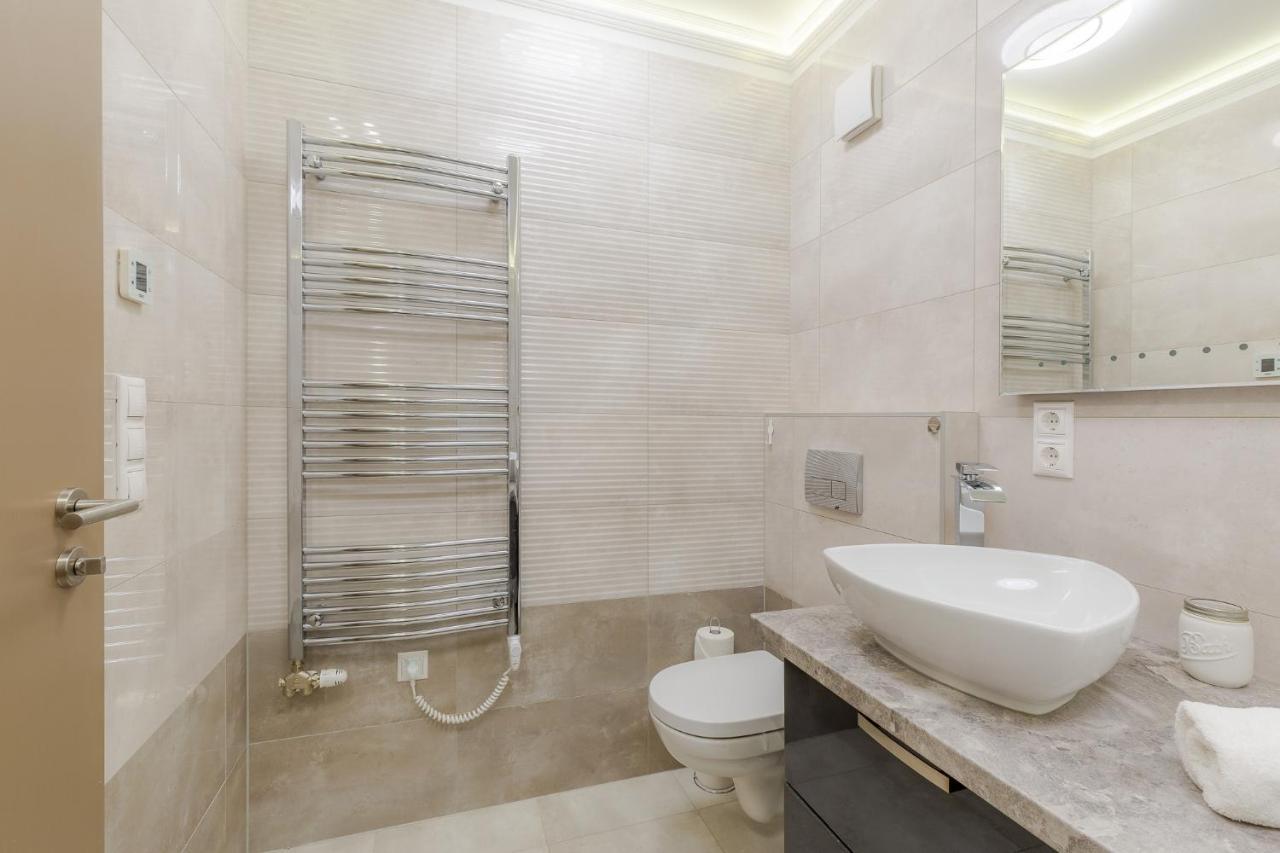 Апартаменты Admiral Luxury IV Apartman By Bltn Шиофок Экстерьер фото